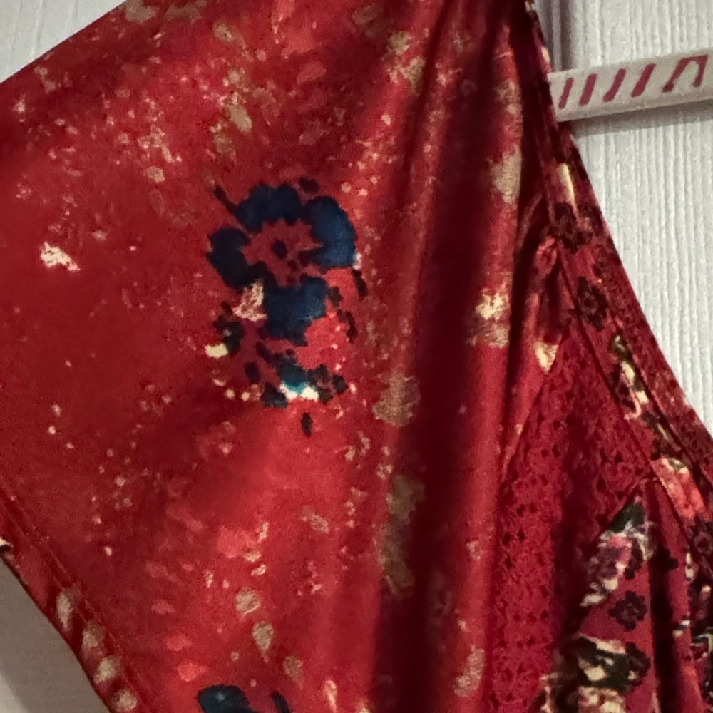 Free People Red Floral Babydoll top - Picture 5 of 8